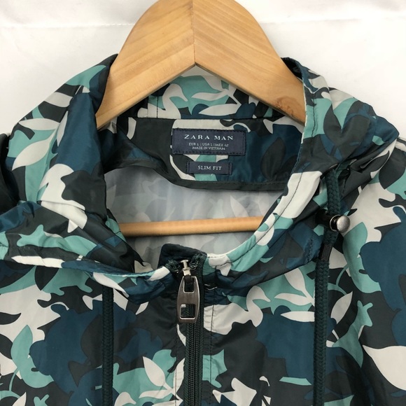 Zara Men’s Green Camo Raincoat Size LARGE - Picture 2 of 5
